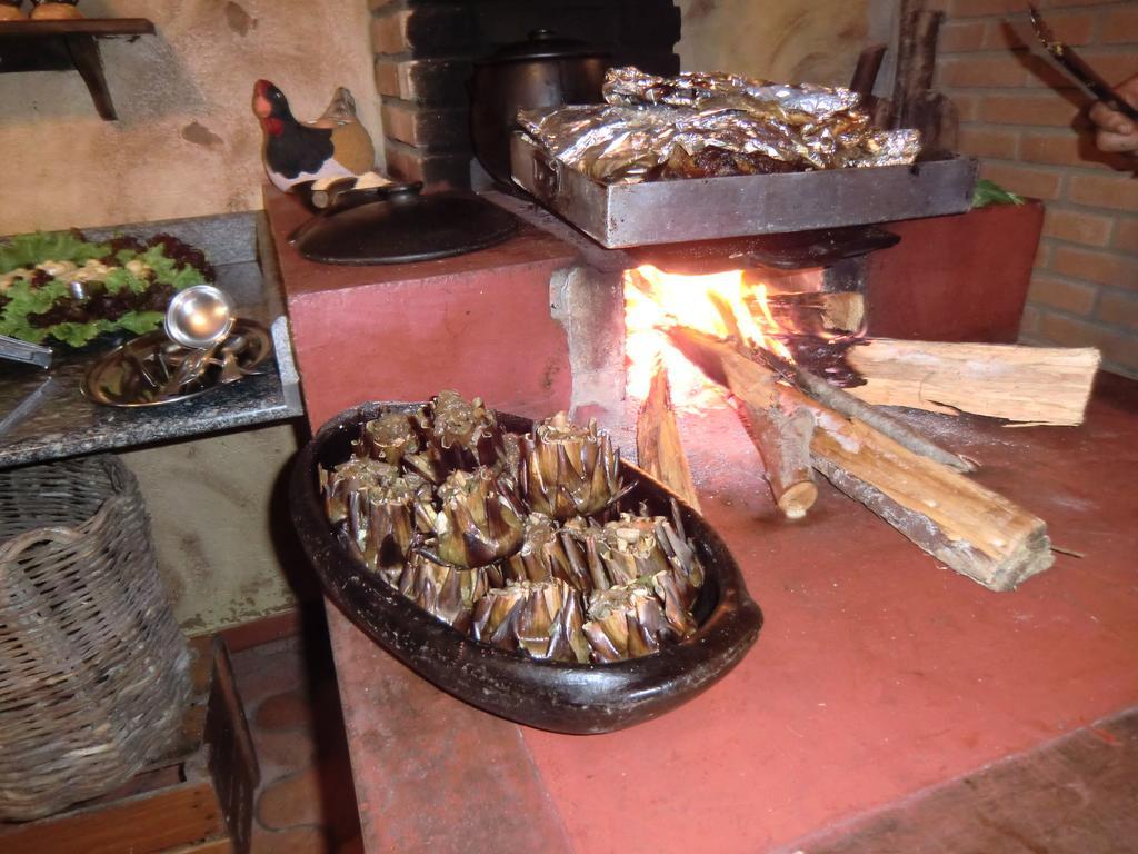 Pousada Recanto Dos Pinheiros Pilar do Sul Bagian luar foto