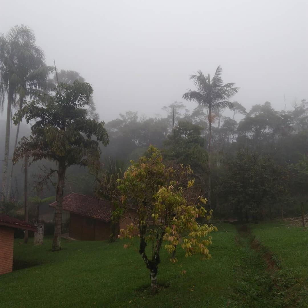 Pousada Recanto Dos Pinheiros Pilar do Sul Bagian luar foto